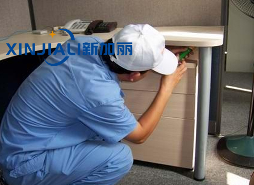 辦公室滅蟑螂